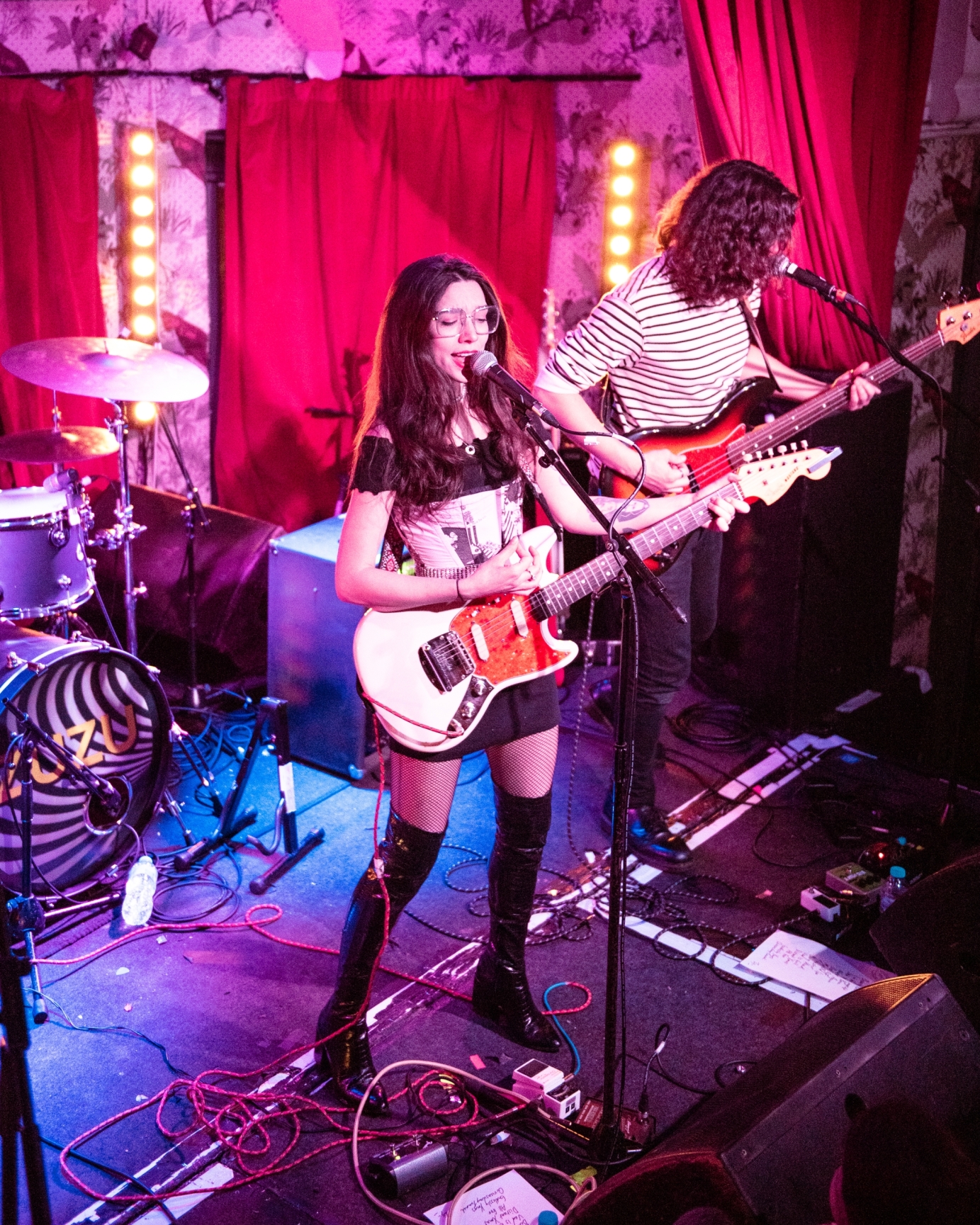Zuzu performing live at Deaf Institute in Manchester. Live music photography by Abbie Jennings